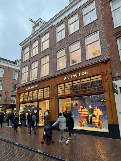 louis vuitton pc hooftstraat email|louis vuitton in amsterdam.